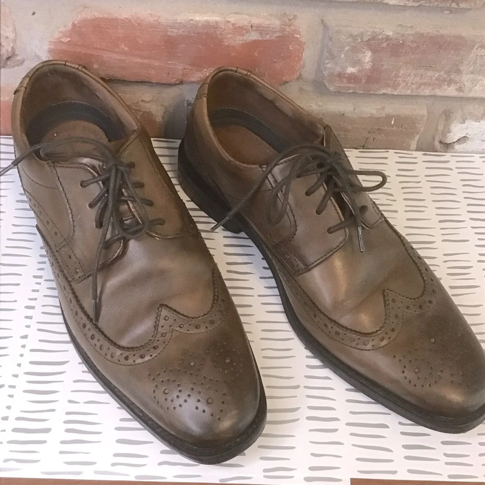 ROCKPORT Men’s Brown Leather Wingtips Oxfords 9